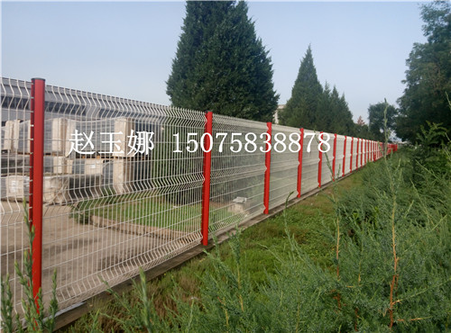 桃型柱護欄網，熔堅固美觀于一身的護欄網產品