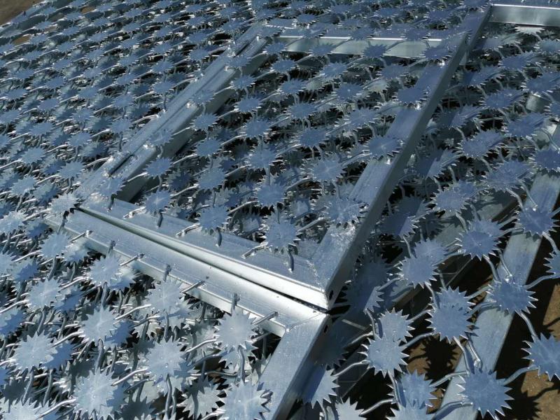 監(jiān)獄太陽(yáng)花鋼網(wǎng)墻